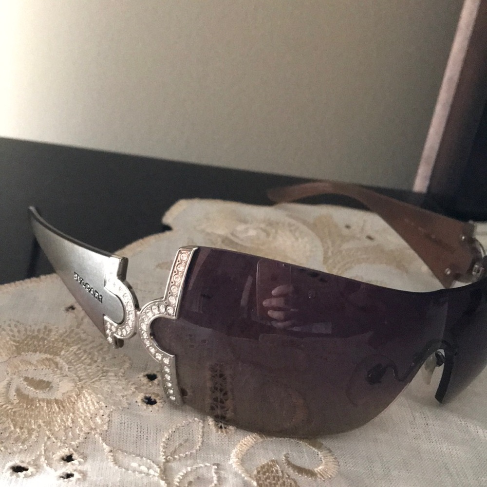 Sunglasses - Picture 4 of 4